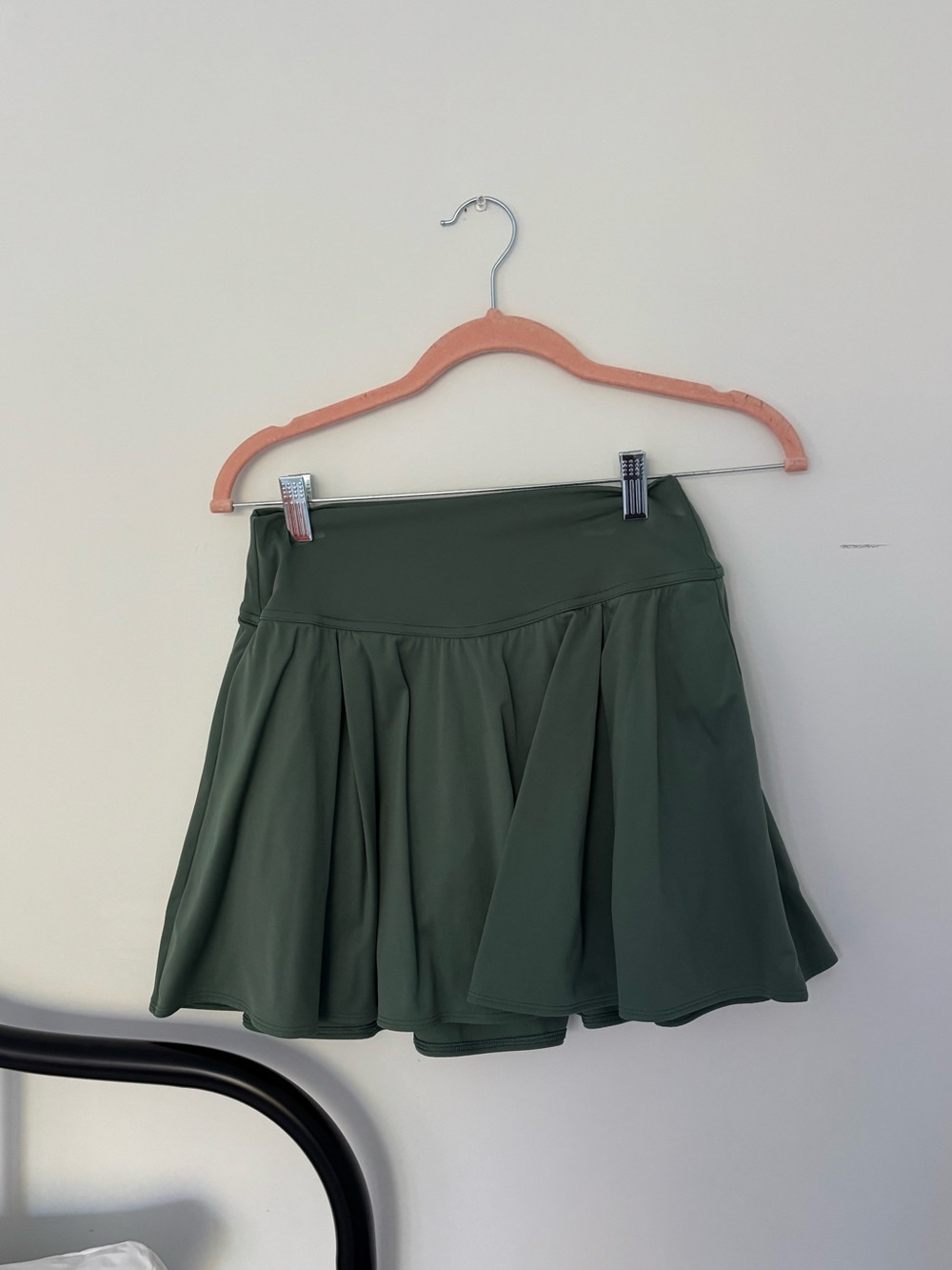 GILLY HICKS Olive Green Athletic Skort